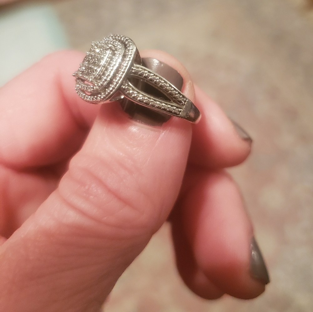 Diamond ring